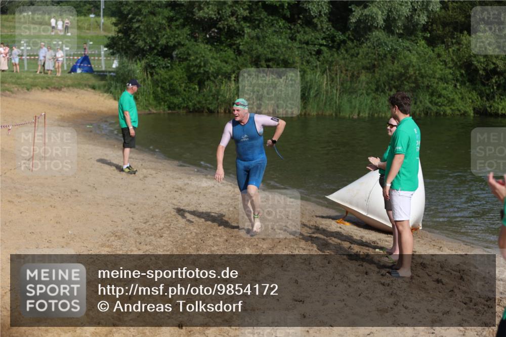 21.06.2026 - 29. Vierlanden-Triathlon Andreas Tolksdorf http://msf.ph/oto/9854172 21.06.2026 08:46:44 Schwimmen 135, 220 meine-sportfotos.de