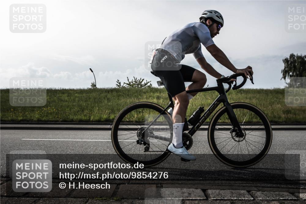 21.06.2026 - 29. Vierlanden-Triathlon H.Heesch http://msf.ph/oto/9854276 21.06.2026 08:52:12 Radfahren 27, 38, 42 meine-sportfotos.de