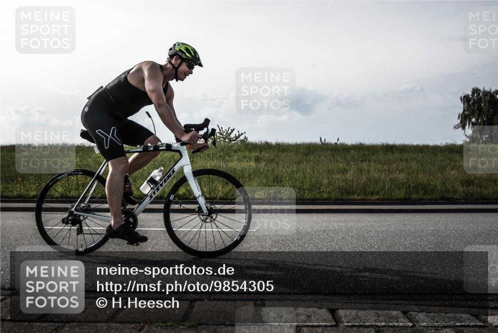 21.06.2026 - 29. Vierlanden-Triathlon H.Heesch http://msf.ph/oto/9854305 21.06.2026 08:54:33 Radfahren 18, 173 meine-sportfotos.de