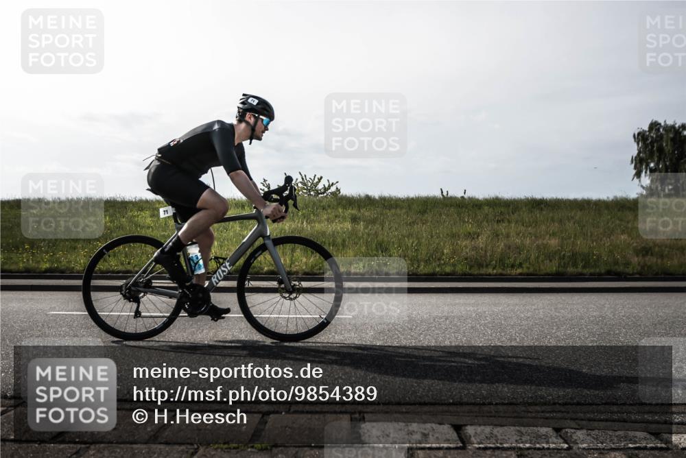 21.06.2026 - 29. Vierlanden-Triathlon H.Heesch http://msf.ph/oto/9854389 21.06.2026 09:01:54 Radfahren 71 meine-sportfotos.de