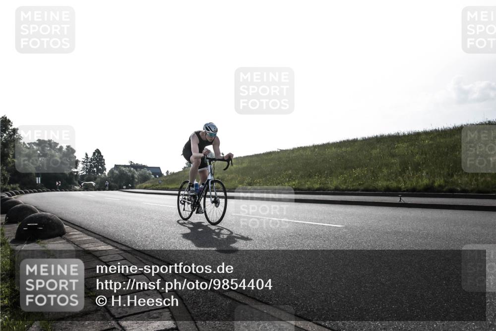 21.06.2026 - 29. Vierlanden-Triathlon H.Heesch http://msf.ph/oto/9854404 21.06.2026 08:50:57 Radfahren 78, 82 meine-sportfotos.de