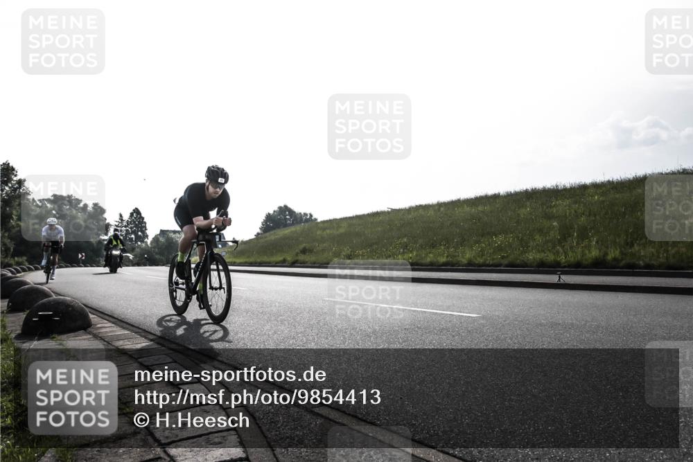 21.06.2026 - 29. Vierlanden-Triathlon H.Heesch http://msf.ph/oto/9854413 21.06.2026 08:52:10 Radfahren 27, 38, 42 meine-sportfotos.de