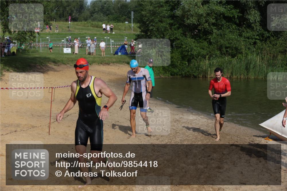 21.06.2026 - 29. Vierlanden-Triathlon Andreas Tolksdorf http://msf.ph/oto/9854418 21.06.2026 08:47:58 Schwimmen 118, 130, 136, 175 meine-sportfotos.de