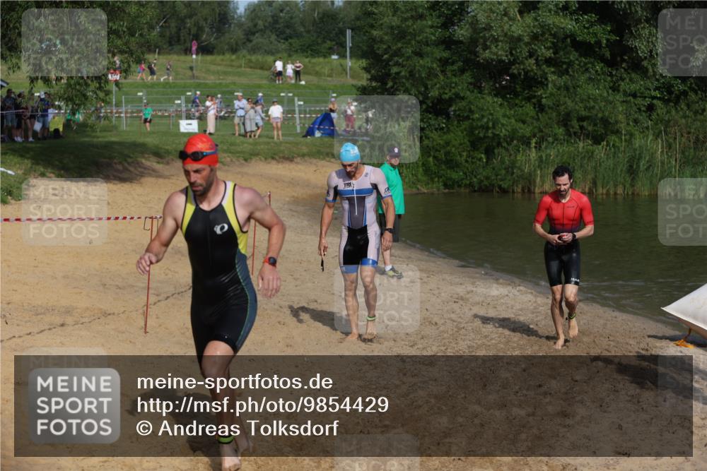21.06.2026 - 29. Vierlanden-Triathlon Andreas Tolksdorf http://msf.ph/oto/9854429 21.06.2026 08:47:58 Schwimmen 118, 130, 136, 175 meine-sportfotos.de