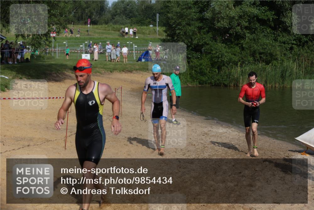 21.06.2026 - 29. Vierlanden-Triathlon Andreas Tolksdorf http://msf.ph/oto/9854434 21.06.2026 08:47:58 Schwimmen 118, 130, 136, 175 meine-sportfotos.de