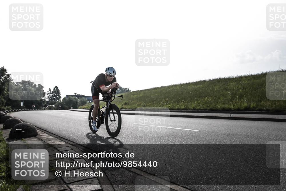 21.06.2026 - 29. Vierlanden-Triathlon H.Heesch http://msf.ph/oto/9854440 21.06.2026 08:54:27 Radfahren 219 meine-sportfotos.de
