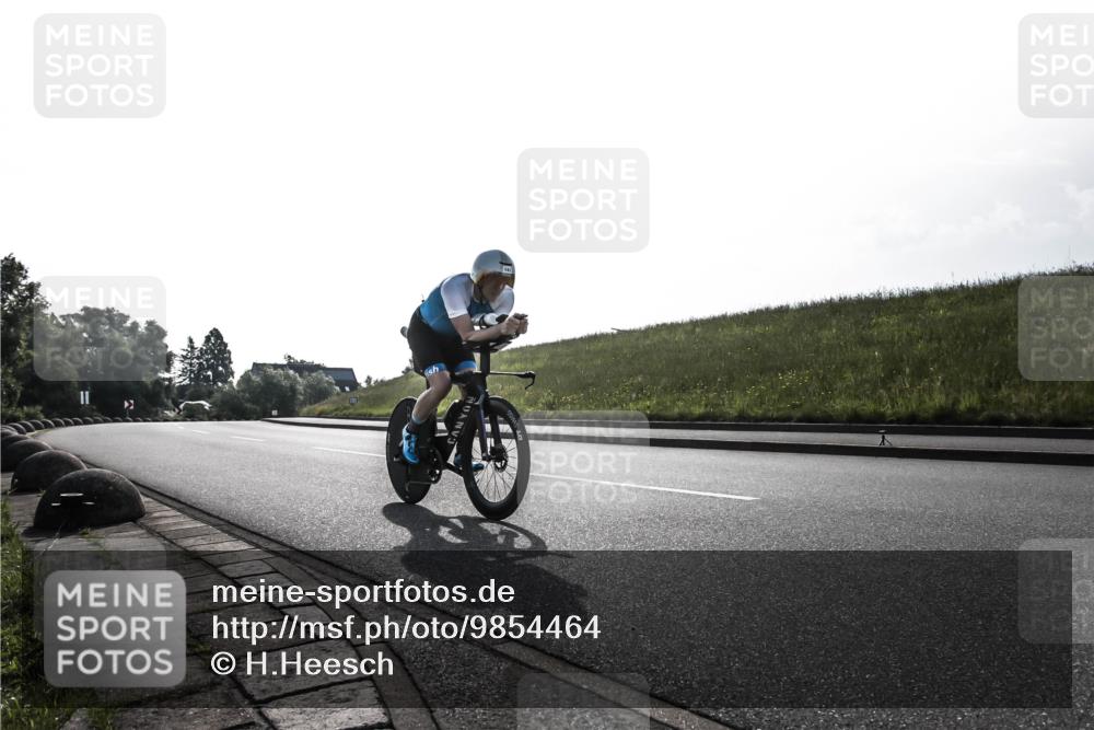 21.06.2026 - 29. Vierlanden-Triathlon H.Heesch http://msf.ph/oto/9854464 21.06.2026 08:56:20 Radfahren 141 meine-sportfotos.de