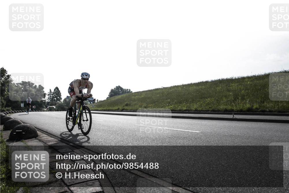 21.06.2026 - 29. Vierlanden-Triathlon H.Heesch http://msf.ph/oto/9854488 21.06.2026 08:58:52 Radfahren 153, 160, 187 meine-sportfotos.de