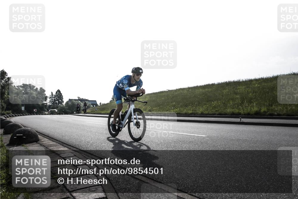 21.06.2026 - 29. Vierlanden-Triathlon H.Heesch http://msf.ph/oto/9854501 21.06.2026 08:59:30 Radfahren 139 meine-sportfotos.de