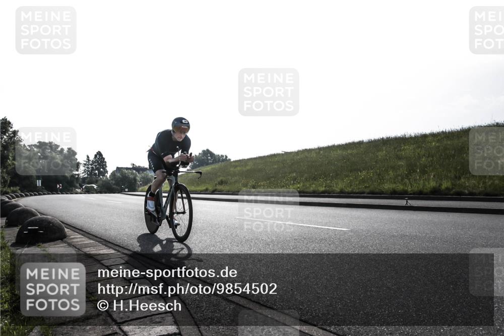 21.06.2026 - 29. Vierlanden-Triathlon H.Heesch http://msf.ph/oto/9854502 21.06.2026 08:59:39 Radfahren 198 meine-sportfotos.de