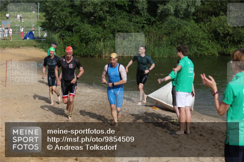 21.06.2026 - 29. Vierlanden-Triathlon Andreas Tolksdorf http://msf.ph/oto/9854509 21.06.2026 08:48:29 Schwimmen 75, 80, 119, 186, 198 meine-sportfotos.de