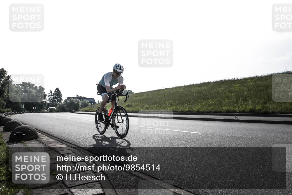 21.06.2026 - 29. Vierlanden-Triathlon H.Heesch http://msf.ph/oto/9854514 21.06.2026 09:00:58 Radfahren 115 meine-sportfotos.de