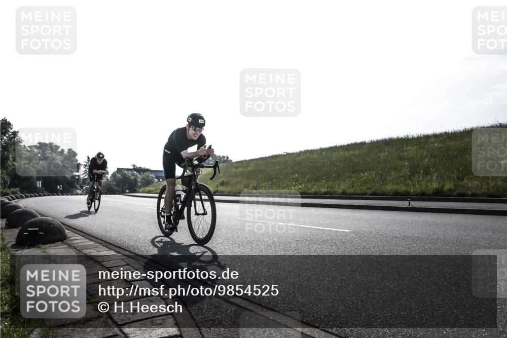 21.06.2026 - 29. Vierlanden-Triathlon H.Heesch http://msf.ph/oto/9854525 21.06.2026 09:01:43 Radfahren 5, 100 meine-sportfotos.de