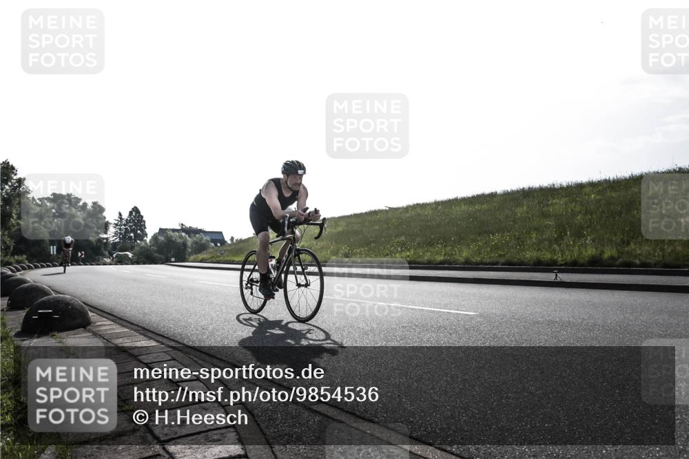 21.06.2026 - 29. Vierlanden-Triathlon H.Heesch http://msf.ph/oto/9854536 21.06.2026 09:02:04 Radfahren 204, 1353 meine-sportfotos.de