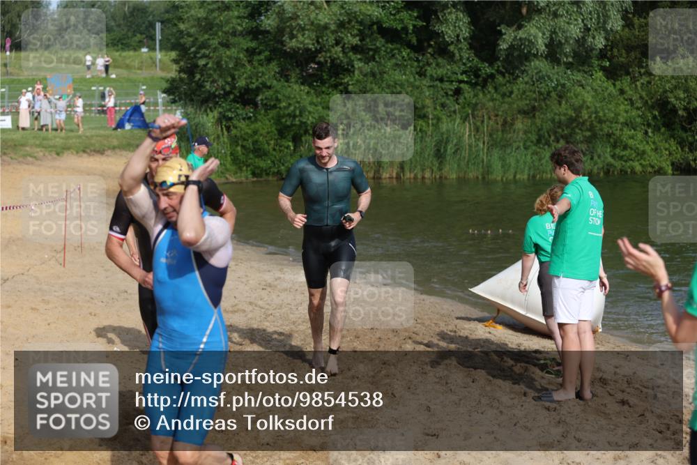 21.06.2026 - 29. Vierlanden-Triathlon Andreas Tolksdorf http://msf.ph/oto/9854538 21.06.2026 08:48:31 Schwimmen 75, 80, 119, 186, 198 meine-sportfotos.de