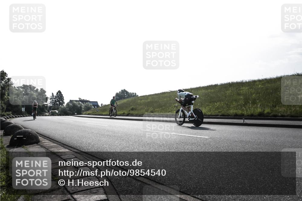 21.06.2026 - 29. Vierlanden-Triathlon H.Heesch http://msf.ph/oto/9854540 21.06.2026 09:02:23 Radfahren 205 meine-sportfotos.de