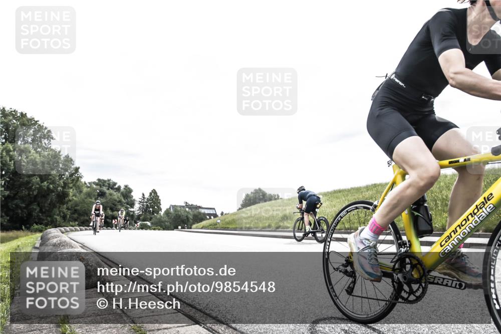 21.06.2026 - 29. Vierlanden-Triathlon H.Heesch http://msf.ph/oto/9854548 21.06.2026 10:28:59 Radfahren 499, 553, 558, 601 meine-sportfotos.de