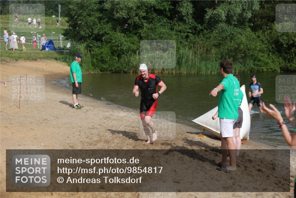 21.06.2026 - 29. Vierlanden-Triathlon Andreas Tolksdorf http://msf.ph/oto/9854817 21.06.2026 08:49:58 Schwimmen 48, 52 meine-sportfotos.de