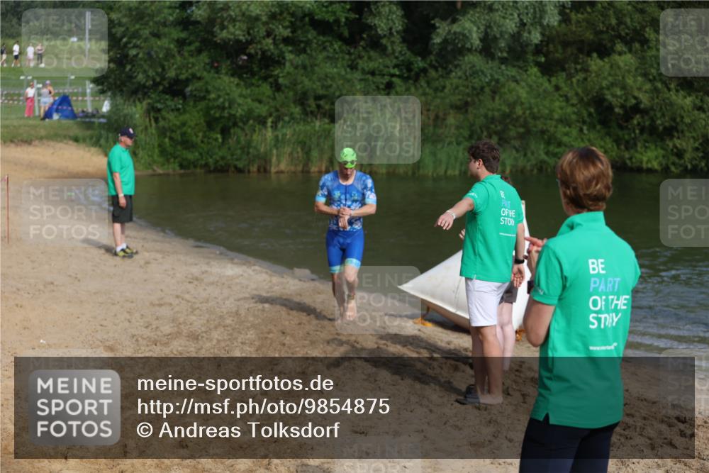 21.06.2026 - 29. Vierlanden-Triathlon Andreas Tolksdorf http://msf.ph/oto/9854875 21.06.2026 08:50:10 Schwimmen 52, 115, 139 meine-sportfotos.de