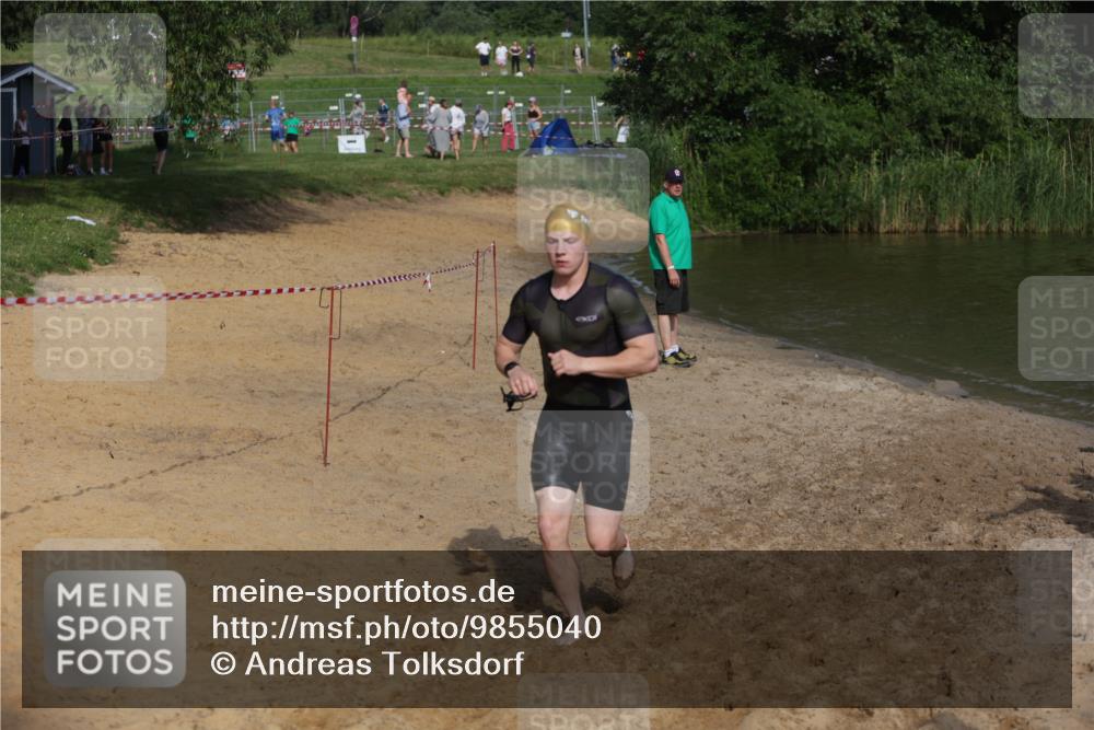 21.06.2026 - 29. Vierlanden-Triathlon Andreas Tolksdorf http://msf.ph/oto/9855040 21.06.2026 08:50:38 Schwimmen 101, 163 meine-sportfotos.de
