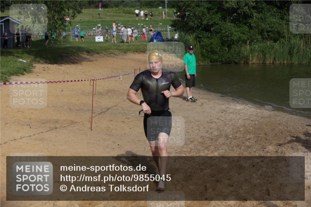 21.06.2026 - 29. Vierlanden-Triathlon Andreas Tolksdorf http://msf.ph/oto/9855045 21.06.2026 08:50:38 Schwimmen 101, 163 meine-sportfotos.de