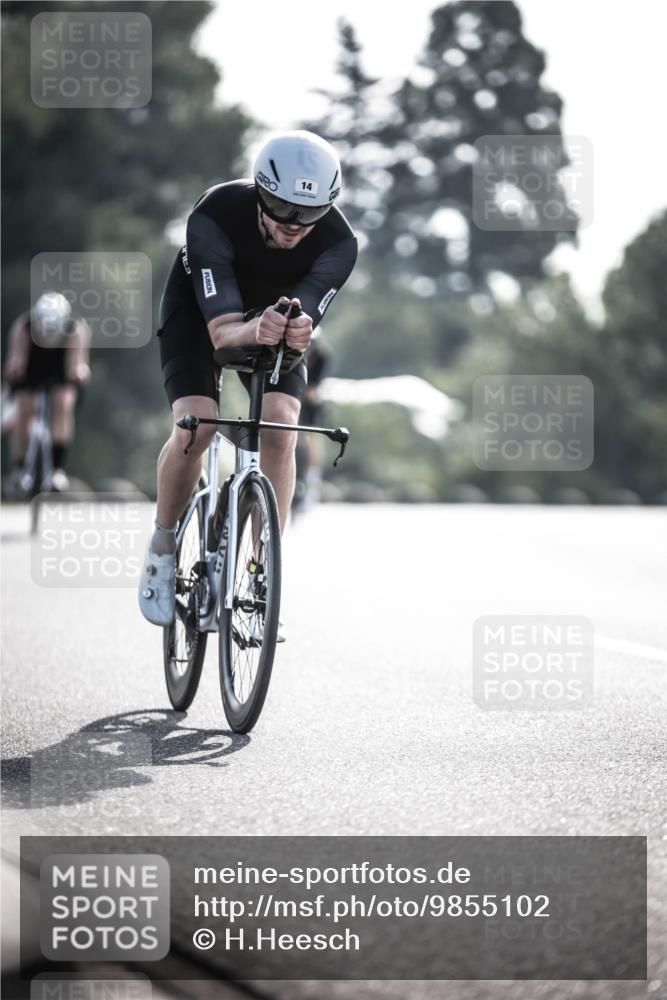 21.06.2026 - 29. Vierlanden-Triathlon H.Heesch http://msf.ph/oto/9855102 21.06.2026 08:50:53 Radfahren 14, 78, 82 meine-sportfotos.de