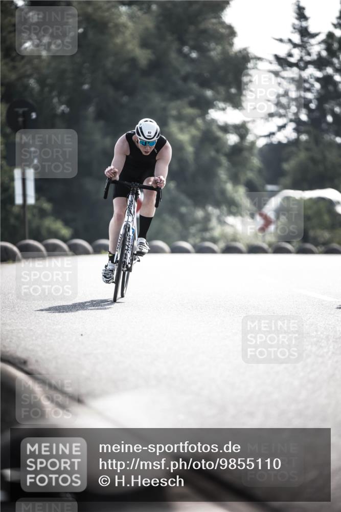 21.06.2026 - 29. Vierlanden-Triathlon H.Heesch http://msf.ph/oto/9855110 21.06.2026 08:50:55 Radfahren 14, 78, 82 meine-sportfotos.de