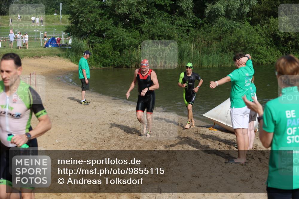 21.06.2026 - 29. Vierlanden-Triathlon Andreas Tolksdorf http://msf.ph/oto/9855115 21.06.2026 08:50:47 Schwimmen 100, 163, 179, 1353 meine-sportfotos.de