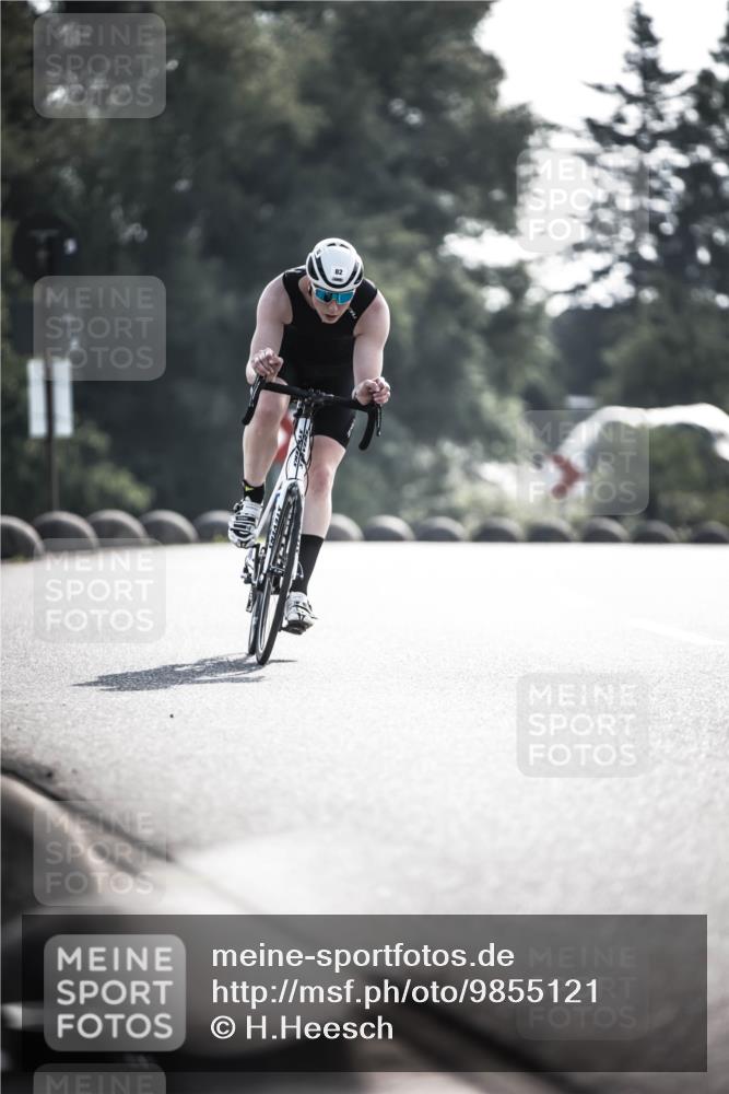 21.06.2026 - 29. Vierlanden-Triathlon H.Heesch http://msf.ph/oto/9855121 21.06.2026 08:50:55 Radfahren 14, 78, 82 meine-sportfotos.de