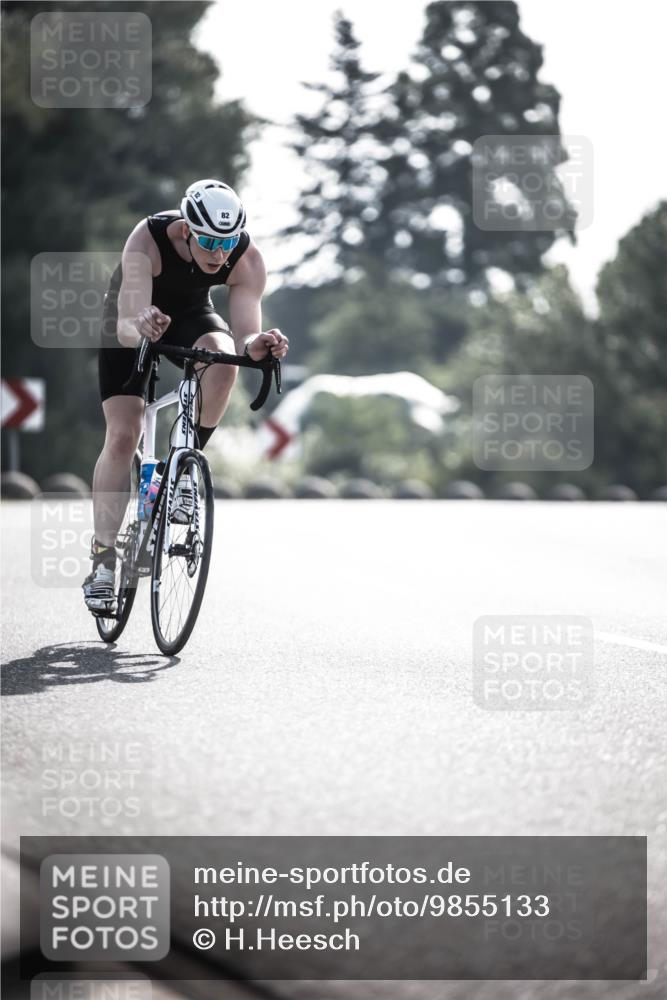 21.06.2026 - 29. Vierlanden-Triathlon H.Heesch http://msf.ph/oto/9855133 21.06.2026 08:50:55 Radfahren 14, 78, 82 meine-sportfotos.de