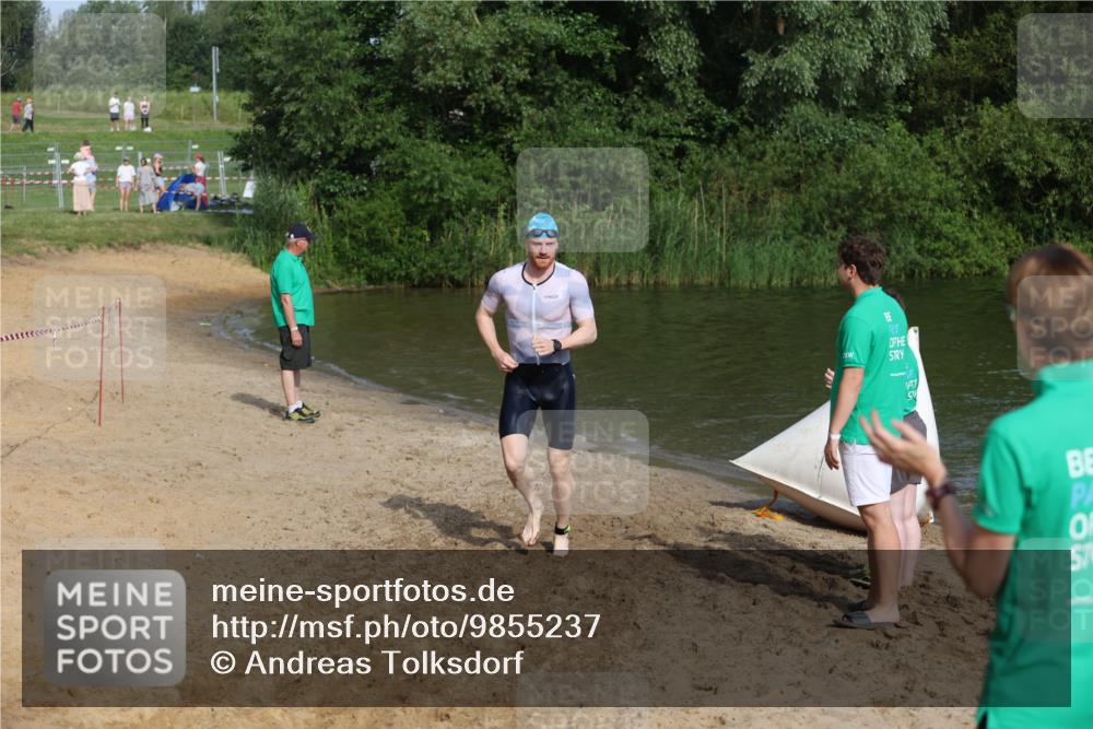 21.06.2026 - 29. Vierlanden-Triathlon Andreas Tolksdorf http://msf.ph/oto/9855237 21.06.2026 08:51:11 Schwimmen 50, 68 meine-sportfotos.de