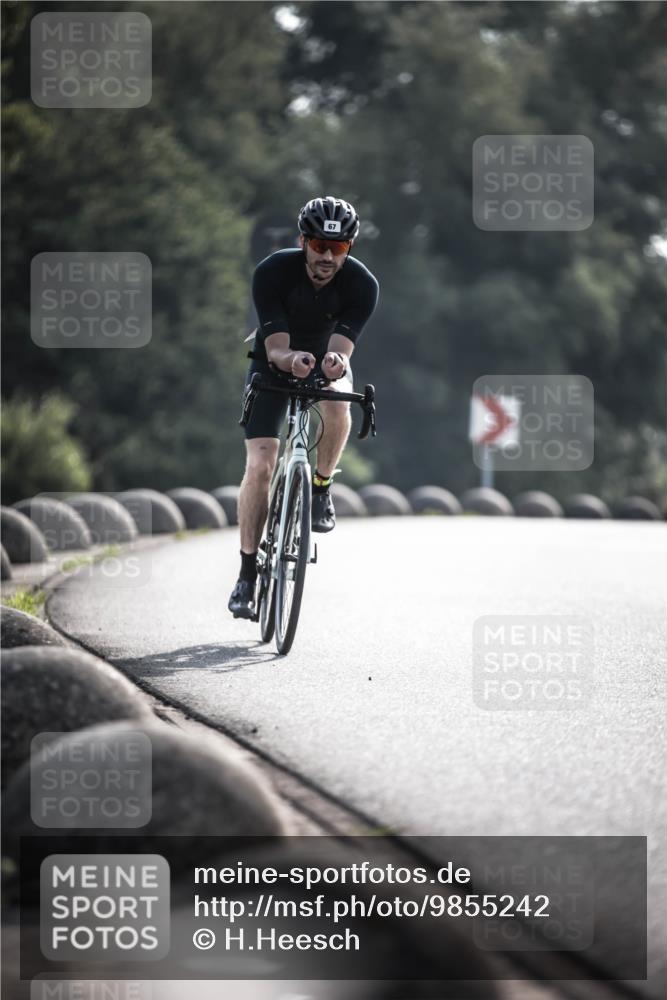 21.06.2026 - 29. Vierlanden-Triathlon H.Heesch http://msf.ph/oto/9855242 21.06.2026 08:51:53 Radfahren 67 meine-sportfotos.de