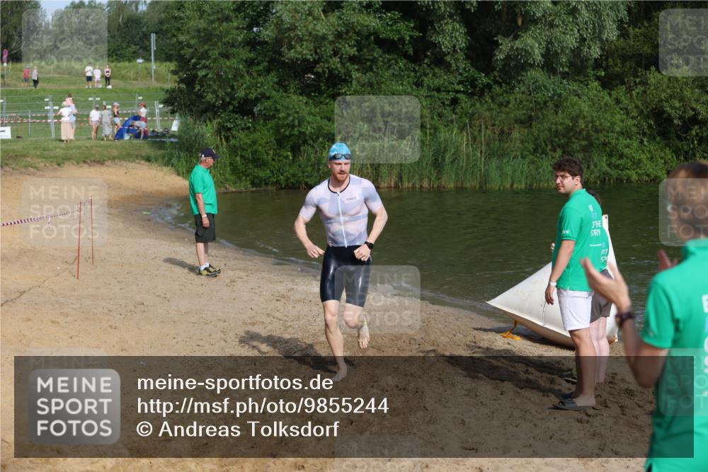 21.06.2026 - 29. Vierlanden-Triathlon Andreas Tolksdorf http://msf.ph/oto/9855244 21.06.2026 08:51:11 Schwimmen 50, 68 meine-sportfotos.de
