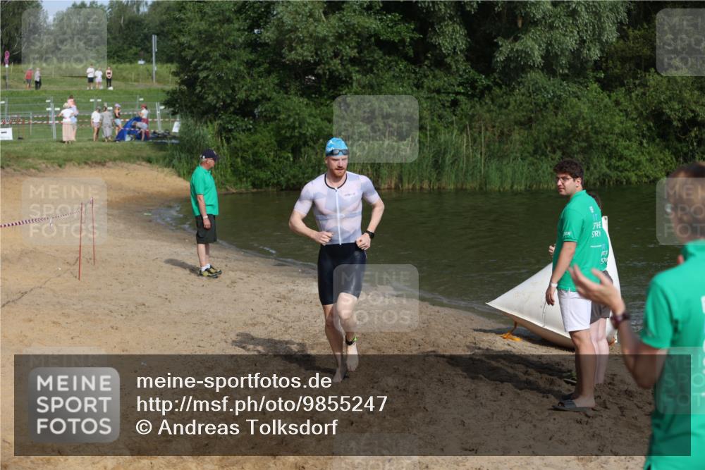 21.06.2026 - 29. Vierlanden-Triathlon Andreas Tolksdorf http://msf.ph/oto/9855247 21.06.2026 08:51:11 Schwimmen 50, 68 meine-sportfotos.de