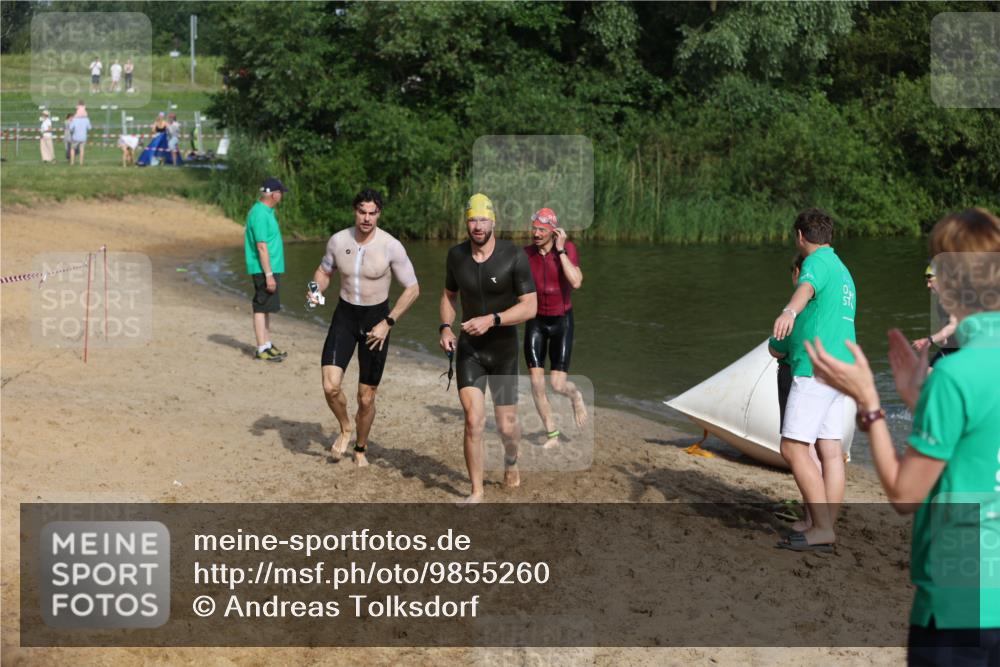 21.06.2026 - 29. Vierlanden-Triathlon Andreas Tolksdorf http://msf.ph/oto/9855260 21.06.2026 08:51:28 Schwimmen 81, 157, 161, 204 meine-sportfotos.de