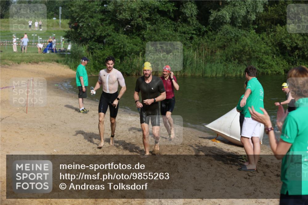 21.06.2026 - 29. Vierlanden-Triathlon Andreas Tolksdorf http://msf.ph/oto/9855263 21.06.2026 08:51:28 Schwimmen 81, 157, 161, 204 meine-sportfotos.de