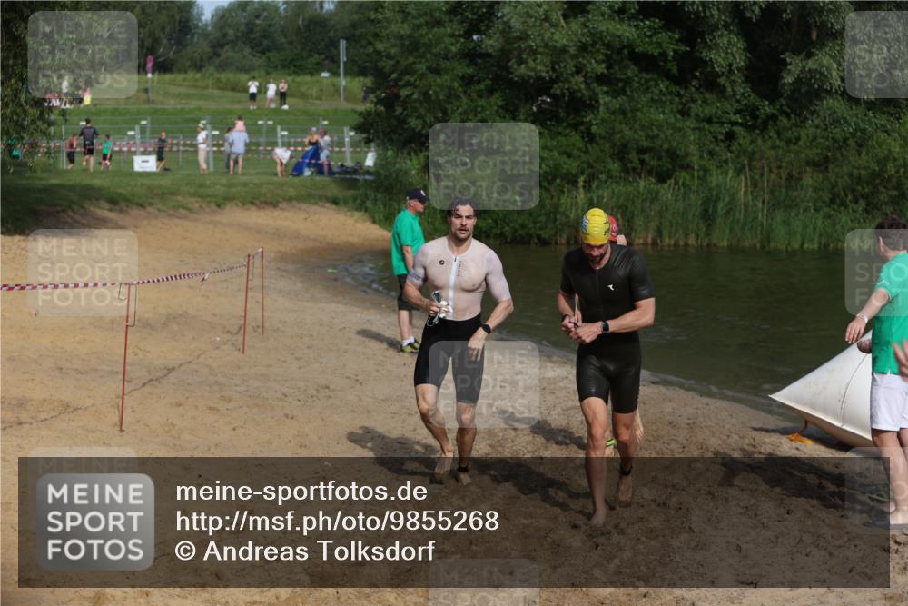 21.06.2026 - 29. Vierlanden-Triathlon Andreas Tolksdorf http://msf.ph/oto/9855268 21.06.2026 08:51:29 Schwimmen 81, 157, 161, 204 meine-sportfotos.de