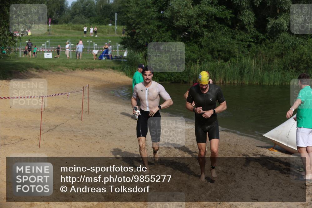 21.06.2026 - 29. Vierlanden-Triathlon Andreas Tolksdorf http://msf.ph/oto/9855277 21.06.2026 08:51:29 Schwimmen 81, 157, 161, 204 meine-sportfotos.de