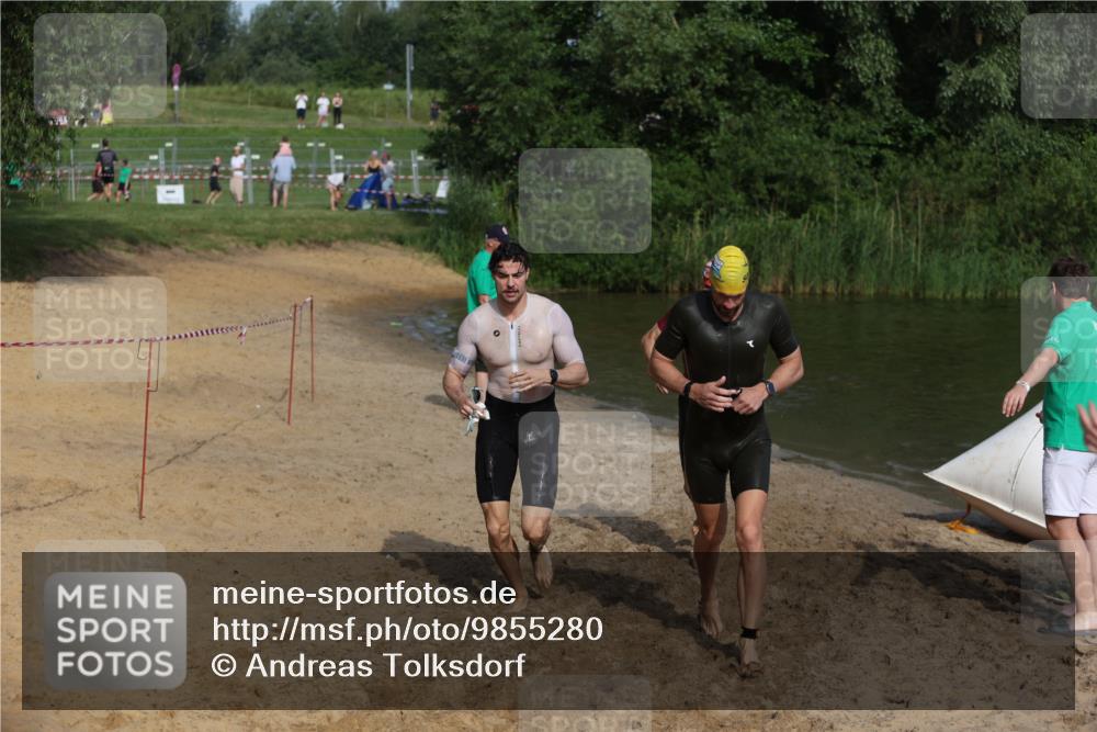 21.06.2026 - 29. Vierlanden-Triathlon Andreas Tolksdorf http://msf.ph/oto/9855280 21.06.2026 08:51:29 Schwimmen 81, 157, 161, 204 meine-sportfotos.de
