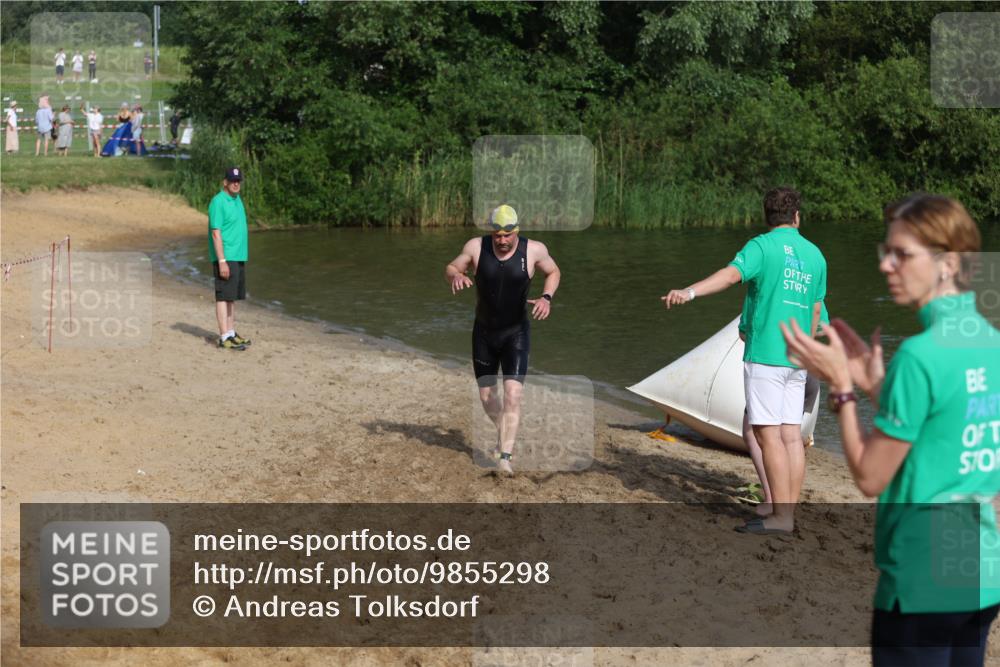 21.06.2026 - 29. Vierlanden-Triathlon Andreas Tolksdorf http://msf.ph/oto/9855298 21.06.2026 08:51:32 Schwimmen 81, 157, 161, 204 meine-sportfotos.de