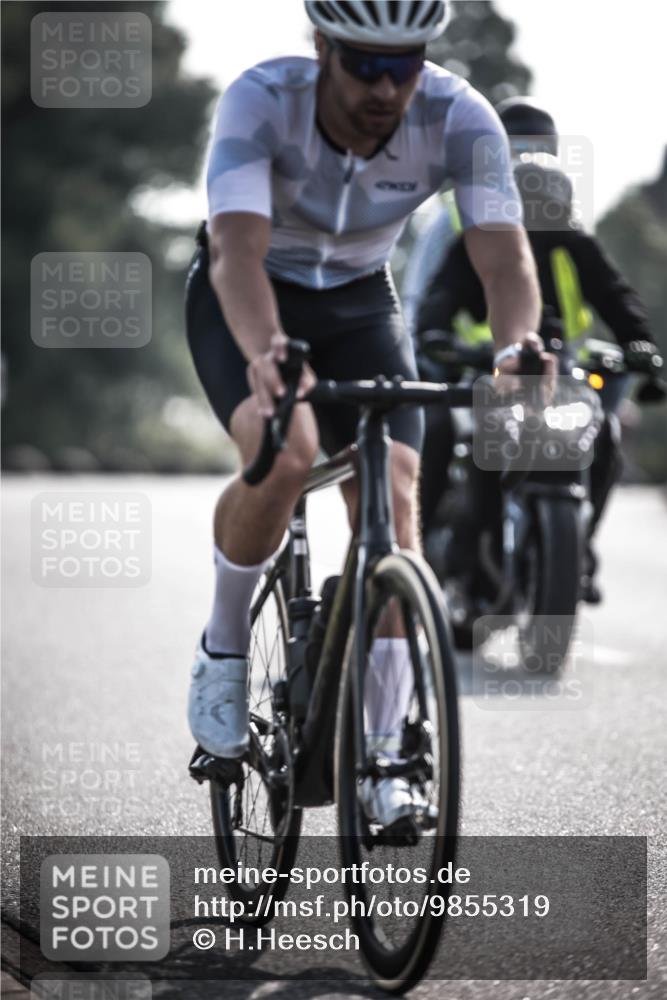 21.06.2026 - 29. Vierlanden-Triathlon H.Heesch http://msf.ph/oto/9855319 21.06.2026 08:52:12 Radfahren 27, 38, 99 meine-sportfotos.de