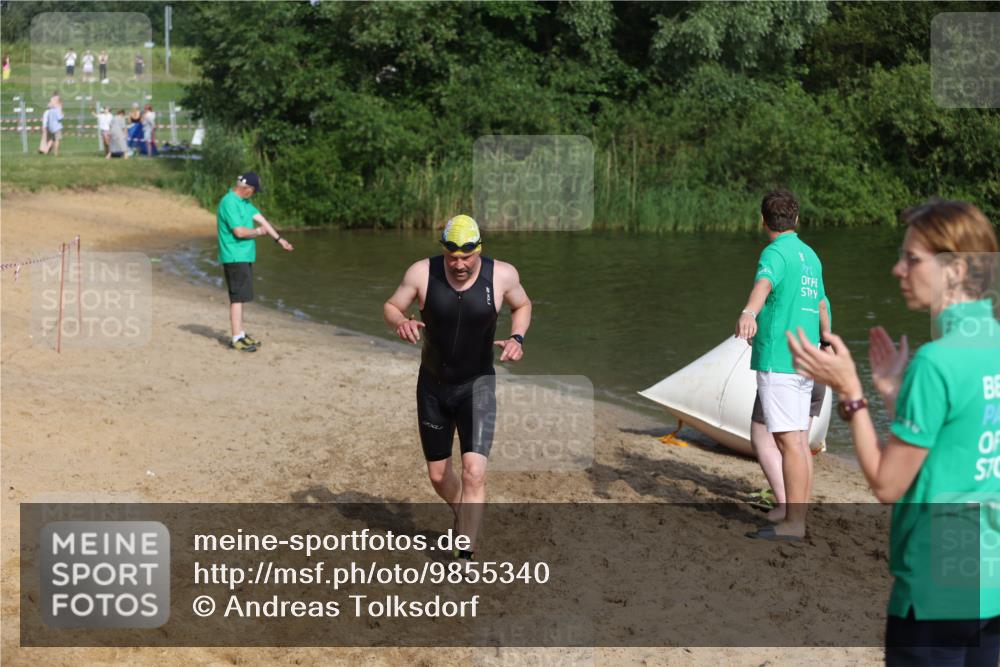 21.06.2026 - 29. Vierlanden-Triathlon Andreas Tolksdorf http://msf.ph/oto/9855340 21.06.2026 08:51:34 Schwimmen 157, 161, 204 meine-sportfotos.de