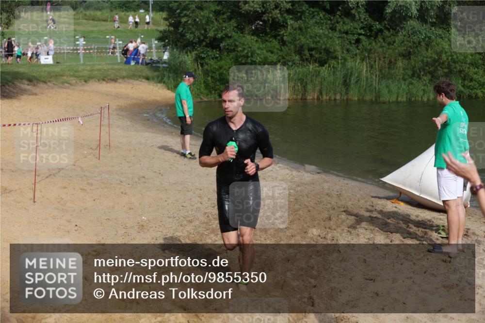 21.06.2026 - 29. Vierlanden-Triathlon Andreas Tolksdorf http://msf.ph/oto/9855350 21.06.2026 08:52:01 Schwimmen 5, 151 meine-sportfotos.de