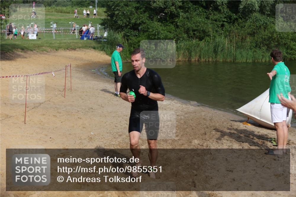 21.06.2026 - 29. Vierlanden-Triathlon Andreas Tolksdorf http://msf.ph/oto/9855351 21.06.2026 08:52:01 Schwimmen 5, 151 meine-sportfotos.de