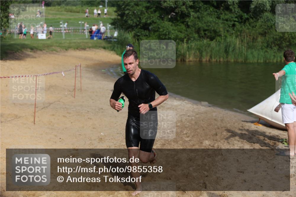 21.06.2026 - 29. Vierlanden-Triathlon Andreas Tolksdorf http://msf.ph/oto/9855358 21.06.2026 08:52:01 Schwimmen 5, 151 meine-sportfotos.de