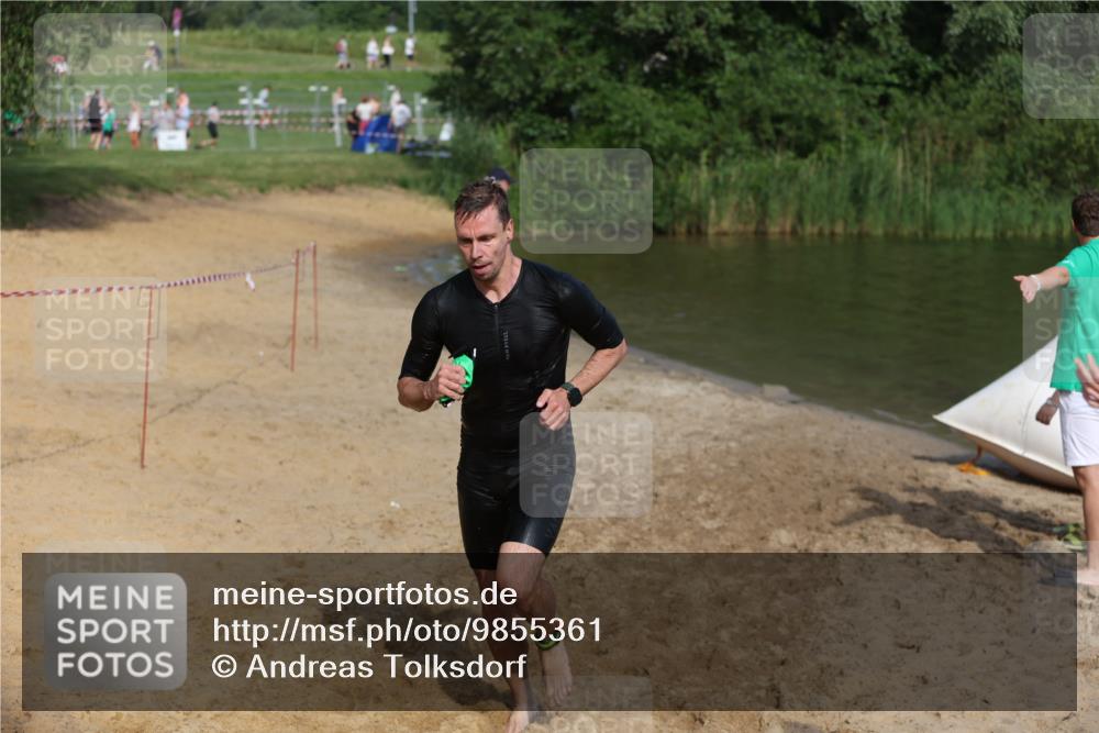 21.06.2026 - 29. Vierlanden-Triathlon Andreas Tolksdorf http://msf.ph/oto/9855361 21.06.2026 08:52:01 Schwimmen 5, 151 meine-sportfotos.de