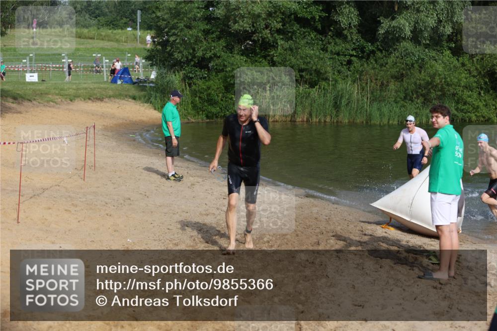 21.06.2026 - 29. Vierlanden-Triathlon Andreas Tolksdorf http://msf.ph/oto/9855366 21.06.2026 08:52:09 Schwimmen 5, 58, 171 meine-sportfotos.de