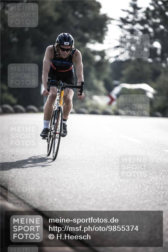 21.06.2026 - 29. Vierlanden-Triathlon H.Heesch http://msf.ph/oto/9855374 21.06.2026 08:52:25 Radfahren 56, 108 meine-sportfotos.de
