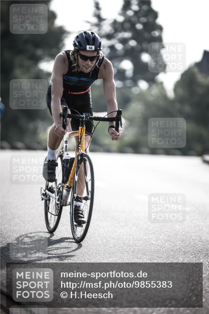 21.06.2026 - 29. Vierlanden-Triathlon H.Heesch http://msf.ph/oto/9855383 21.06.2026 08:52:26 Radfahren 56, 108 meine-sportfotos.de