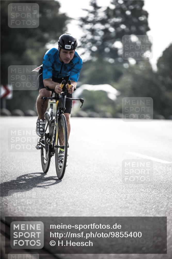21.06.2026 - 29. Vierlanden-Triathlon H.Heesch http://msf.ph/oto/9855400 21.06.2026 08:52:29 Radfahren 56, 108 meine-sportfotos.de